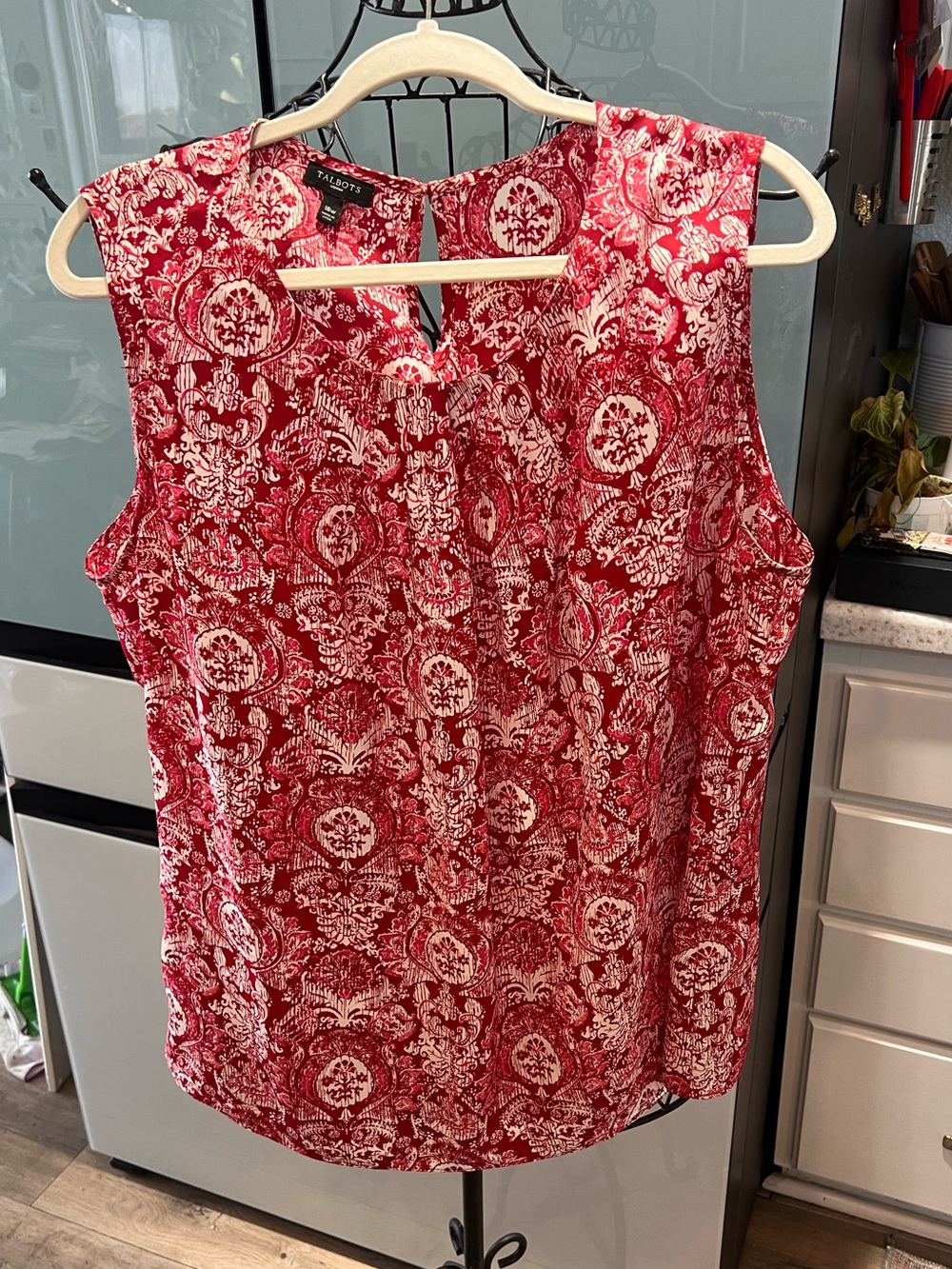 Talbots Woman Red Cream Damask Medallion Sleeveless Blouse Plus Size 18W